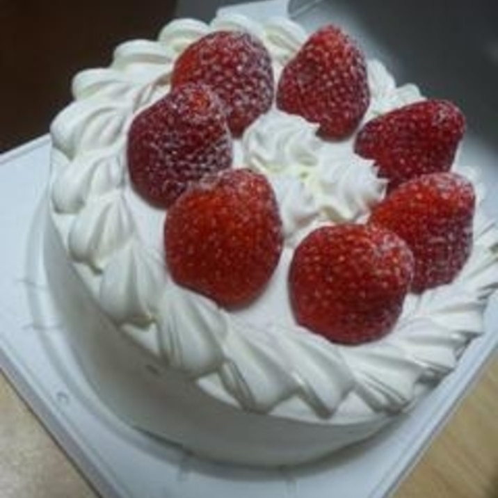 本格☆苺のデコレーションケーキ